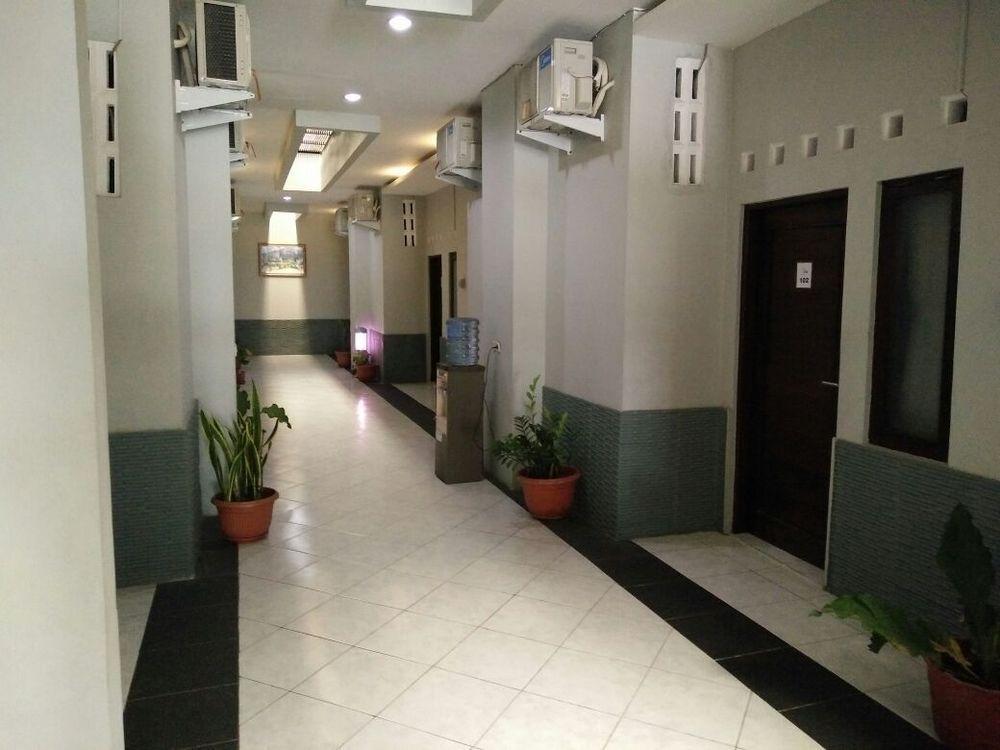 RedDoorz Plus @ Hotel Star 88 Tugu Exterior foto