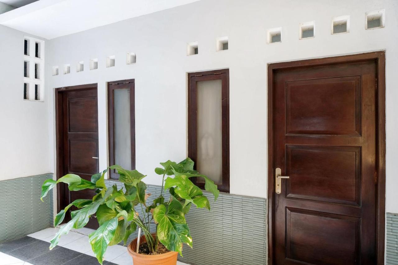 RedDoorz Plus @ Hotel Star 88 Tugu Exterior foto